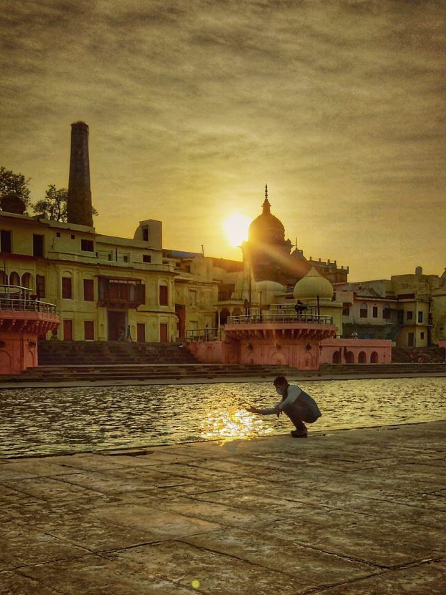 5 Best Religious Places In Ayodhya